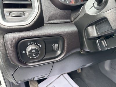 2024 RAM 3500 Big Horn Crew Cab 4x4 8' Box