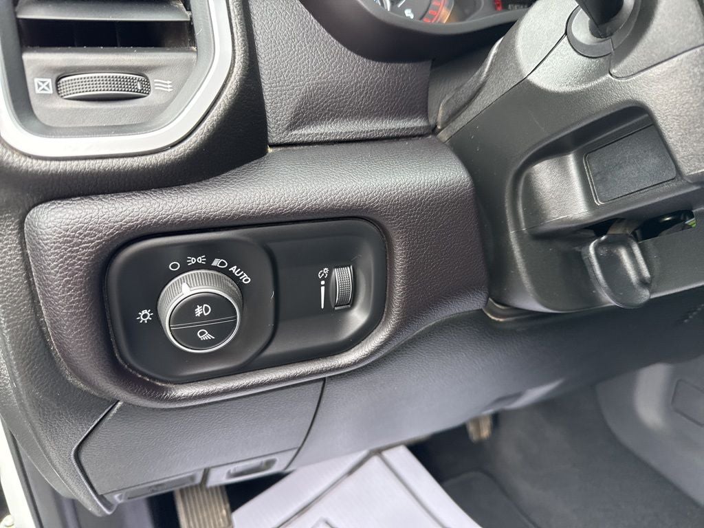 2024 RAM 3500 Big Horn Crew Cab 4x4 8' Box