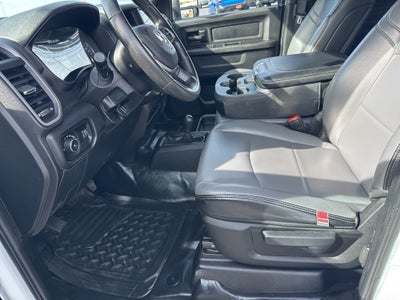 2024 RAM 2500 Tradesman Crew Cab 4x4 6'4' Box