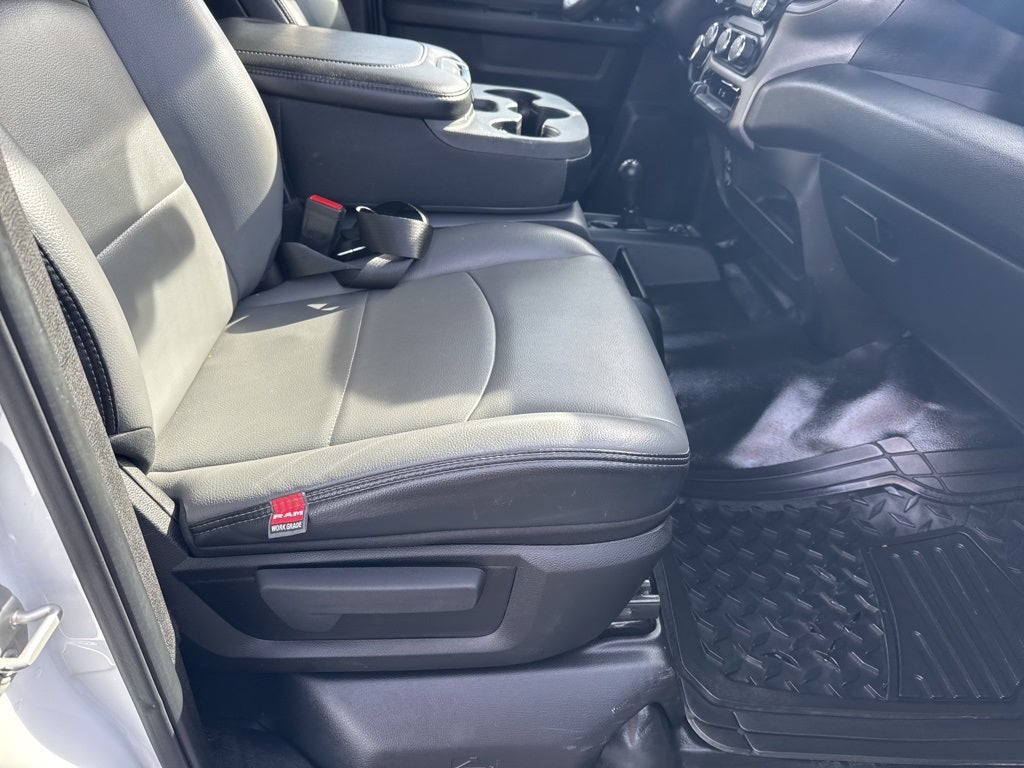 2024 RAM 2500 Tradesman Crew Cab 4x4 6'4' Box