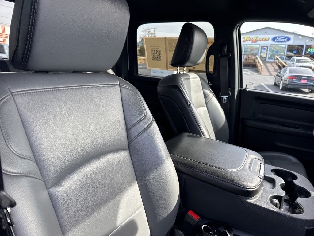 2024 RAM 2500 Tradesman Crew Cab 4x4 6'4' Box