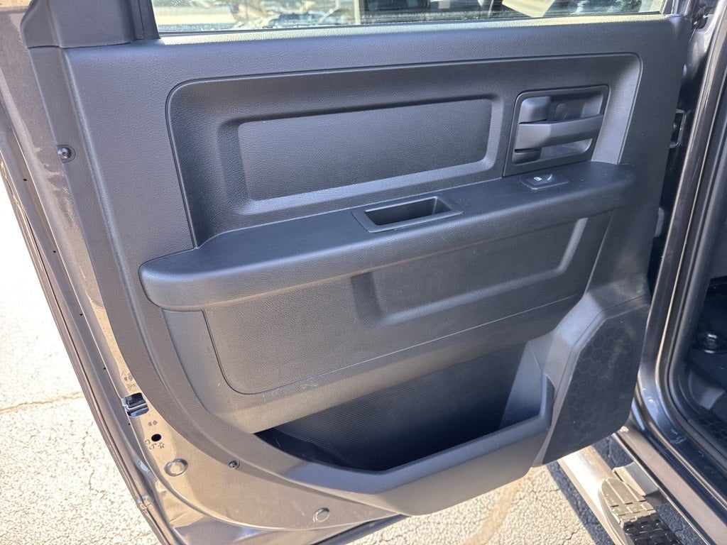 2024 RAM 2500 Tradesman Crew Cab 4x4 6'4' Box