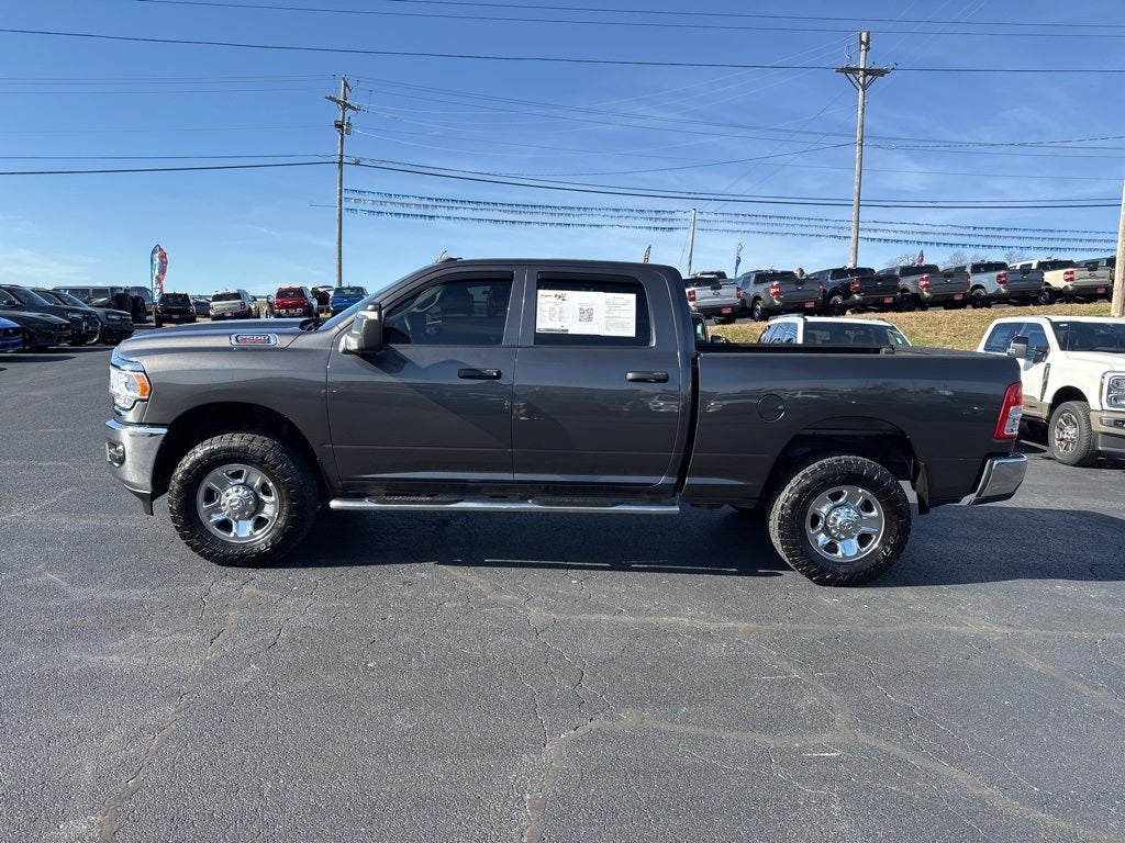 2024 RAM 2500 Tradesman Crew Cab 4x4 6'4' Box