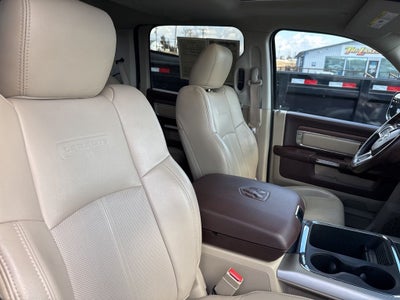 2018 RAM 2500 Laramie Crew Cab 4x4 6'4' Box