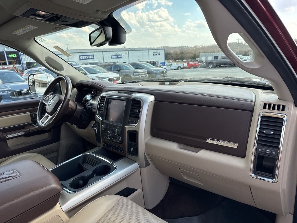 2018 RAM 2500 Laramie Crew Cab 4x4 6'4' Box