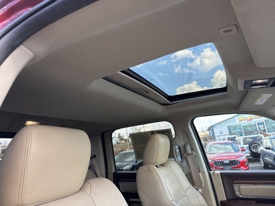 2018 RAM 2500 Laramie Crew Cab 4x4 6'4' Box