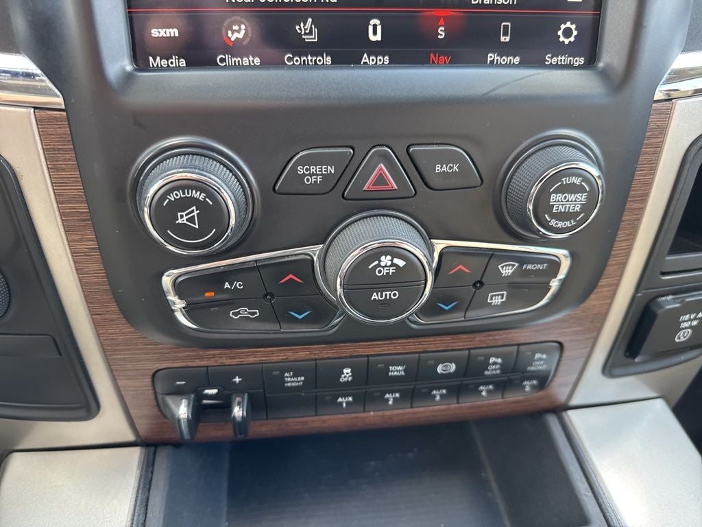 2018 RAM 2500 Laramie Crew Cab 4x4 6'4' Box