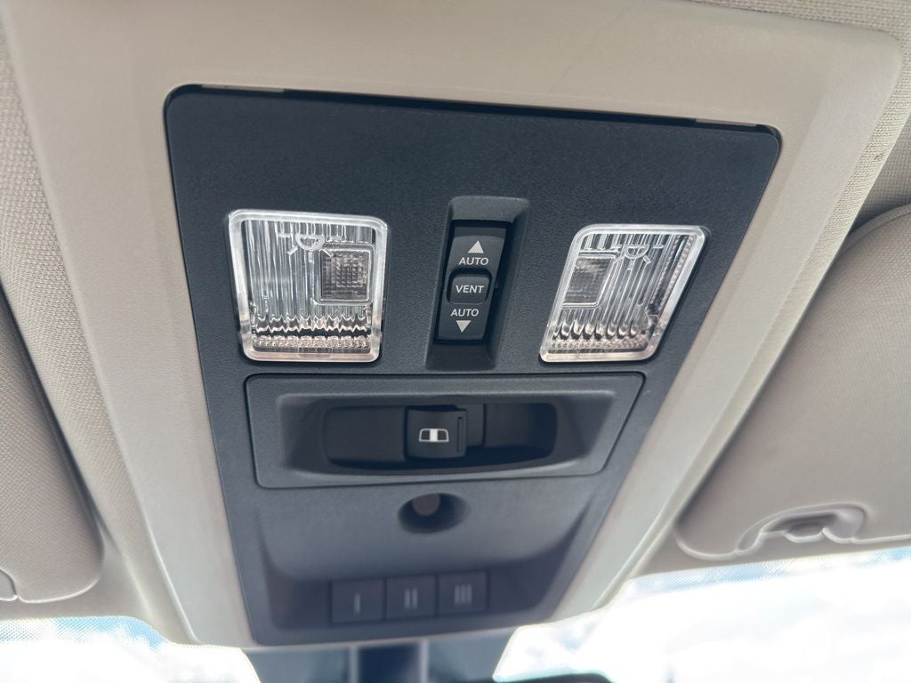 2018 RAM 2500 Laramie Crew Cab 4x4 6'4' Box