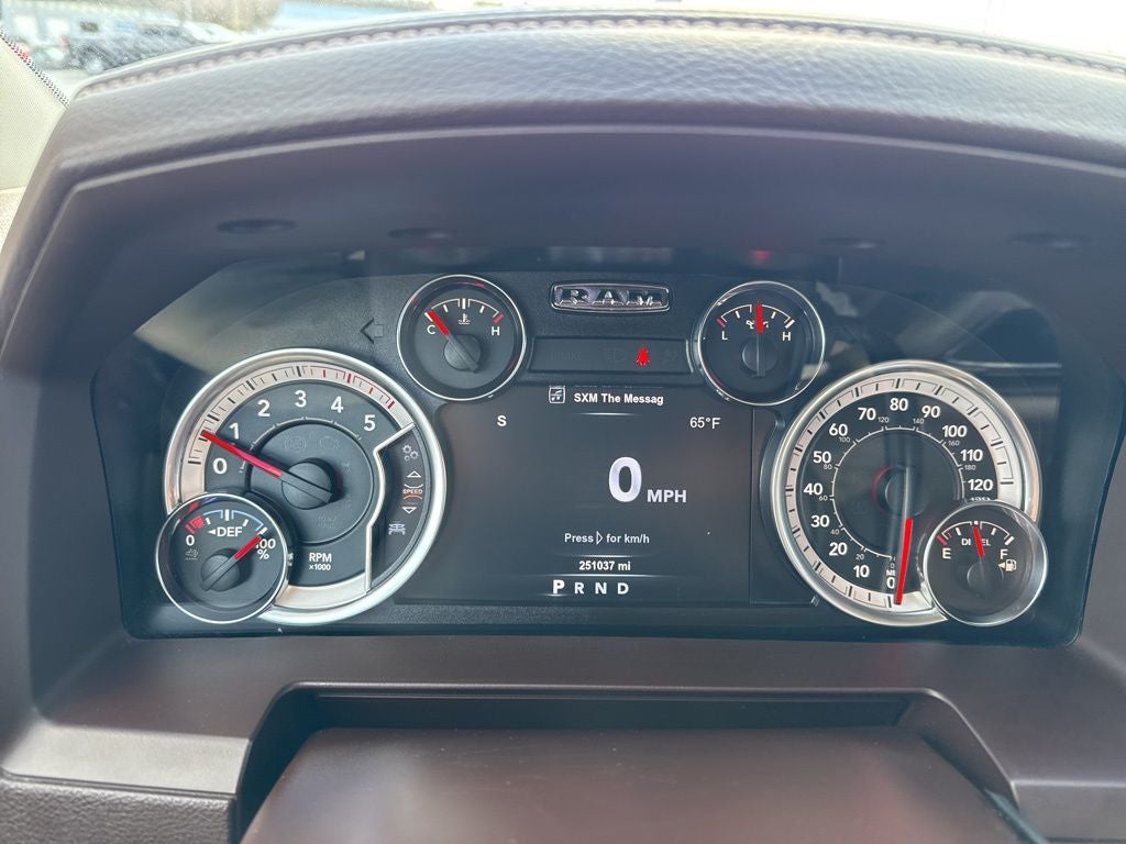 2018 RAM 2500 Laramie Crew Cab 4x4 6'4' Box