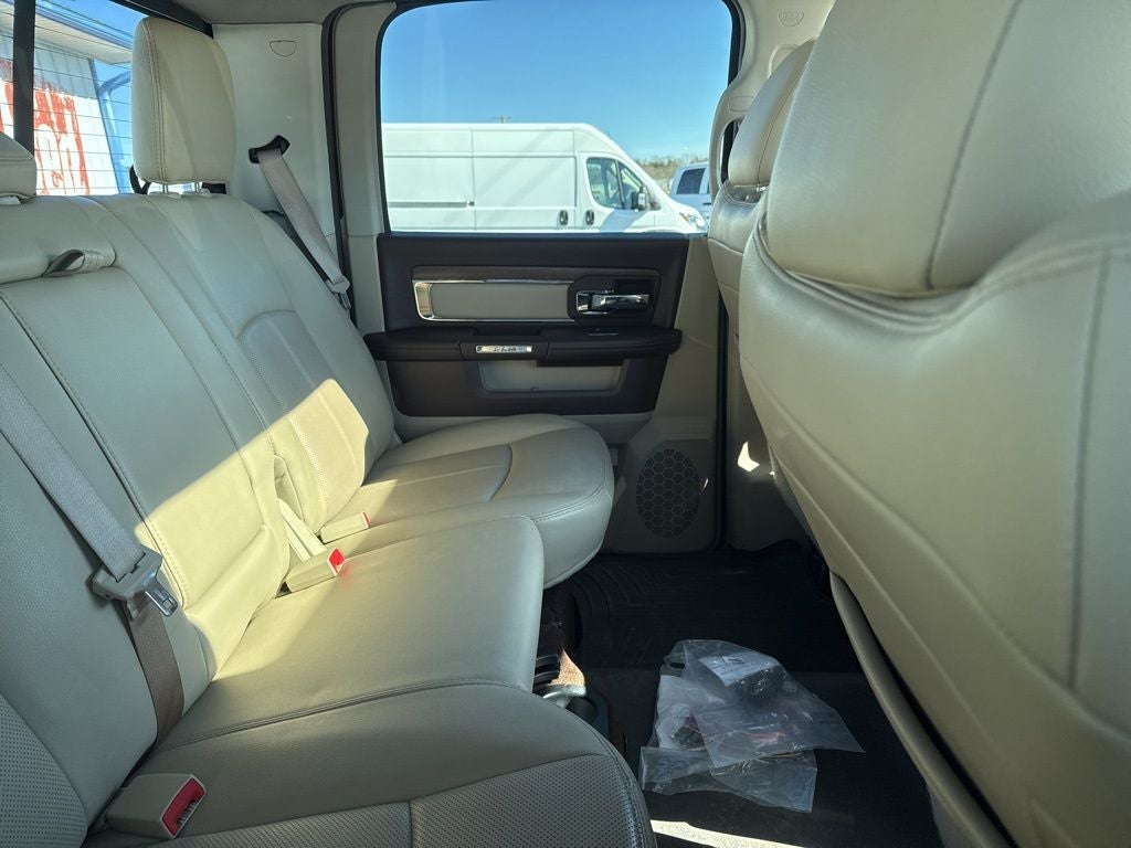 2018 RAM 2500 Laramie Crew Cab 4x4 6'4' Box