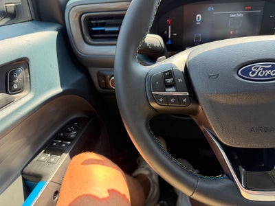 2026 Ford Maverick Lobo Standard