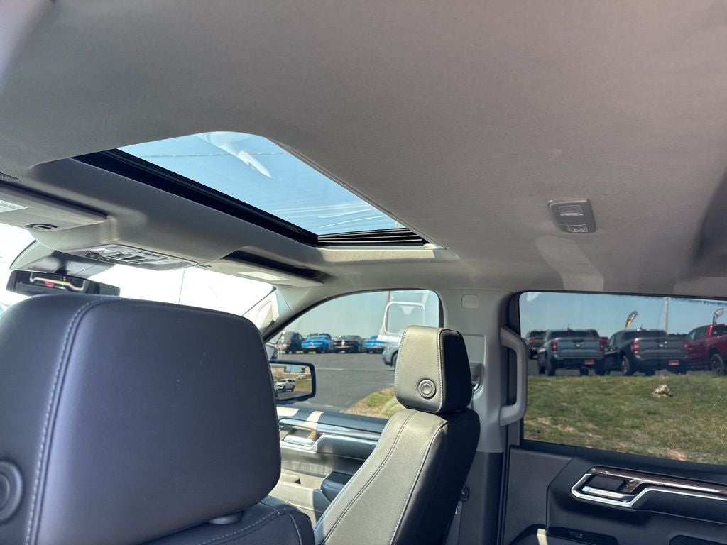 2022 Chevrolet Silverado 1500 4WD Crew Cab Short Bed LT Trail Boss