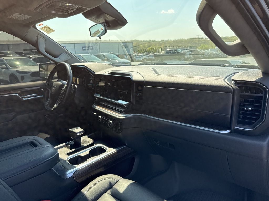 2022 Chevrolet Silverado 1500 4WD Crew Cab Short Bed LT Trail Boss