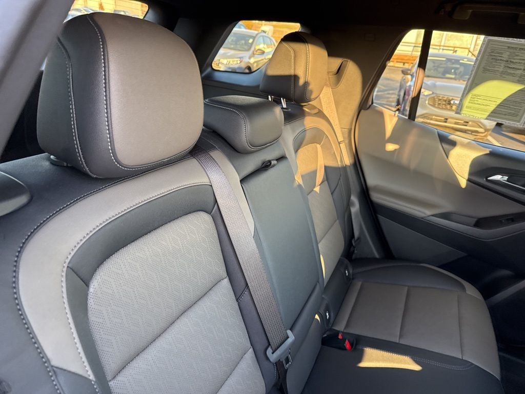 2025 Chevrolet Equinox FWD LT