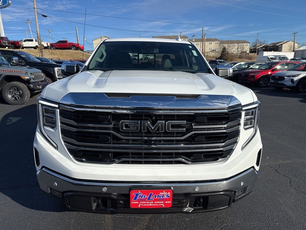 2025 GMC Sierra 1500 4WD Crew Cab Short Box SLT