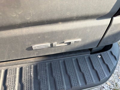 2023 GMC Sierra 1500 4WD Crew Cab Short Box SLT