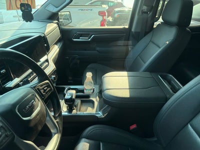 2023 GMC Sierra 1500 4WD Crew Cab Short Box SLT