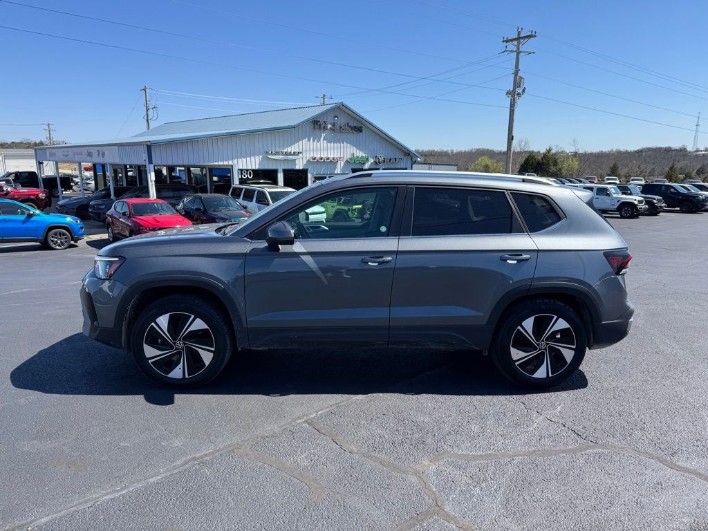 2025 Volkswagen Taos 1.5T SE