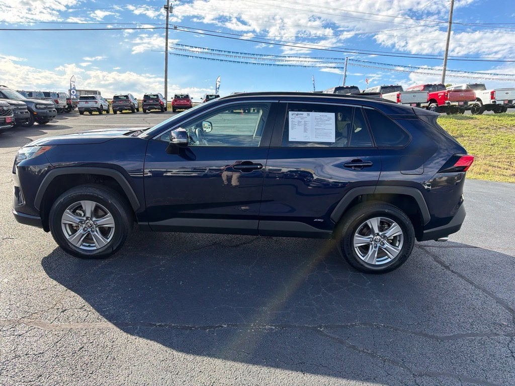 2025 Toyota RAV4 Hybrid XLE
