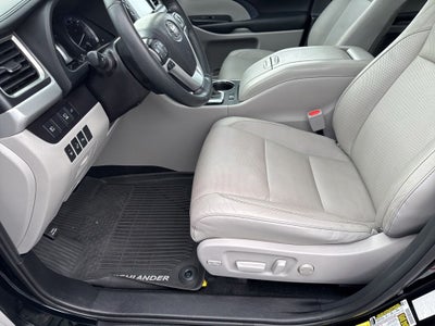 2019 Toyota Highlander Hybrid Limited Platinum