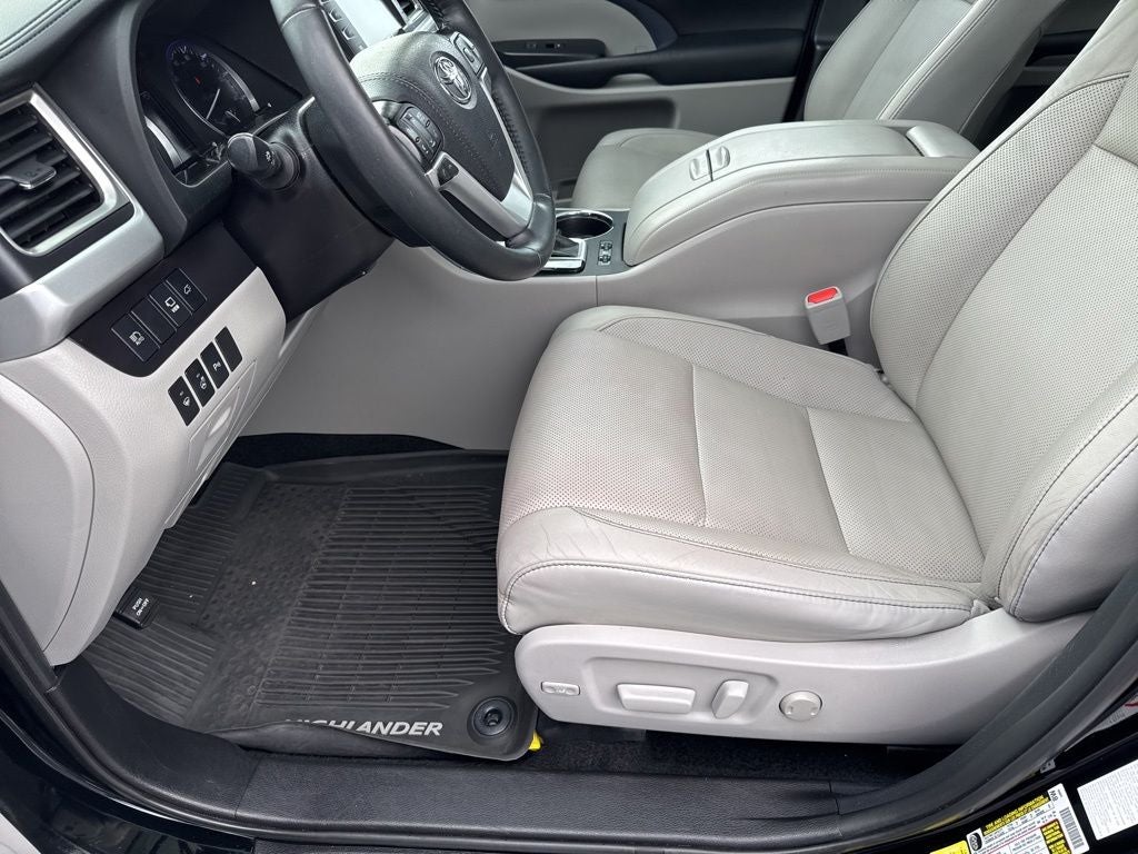 2019 Toyota Highlander Hybrid Limited Platinum