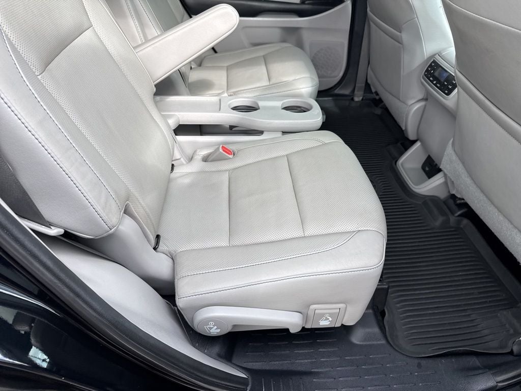 2019 Toyota Highlander Hybrid Limited Platinum