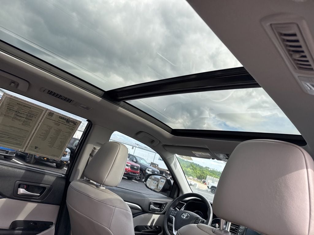 2019 Toyota Highlander Hybrid Limited Platinum