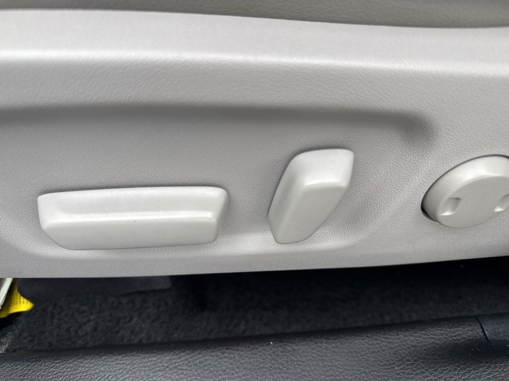 2019 Toyota Highlander Hybrid Limited Platinum