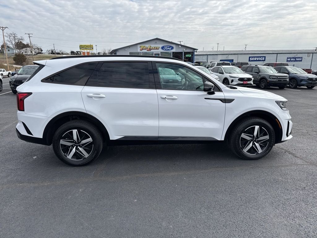 2022 Kia Sorento EX