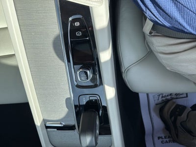 2023 Volvo S60 B5 Plus Dark Theme