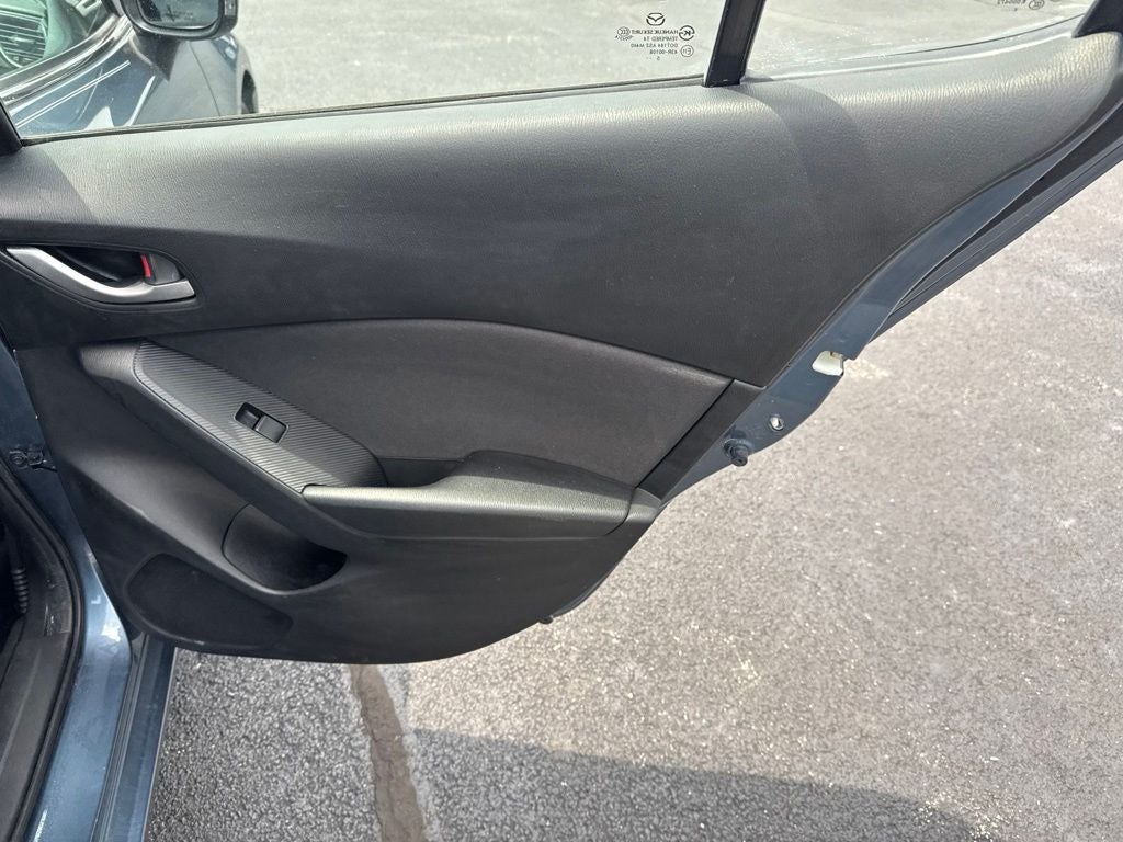 2016 Mazda Mazda3 i Sport