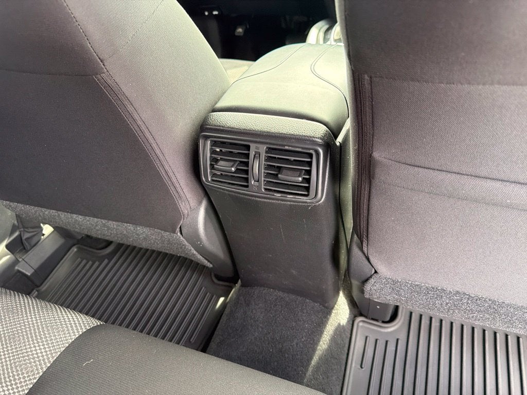 2022 Nissan Rogue Sport SV FWD Xtronic CVT
