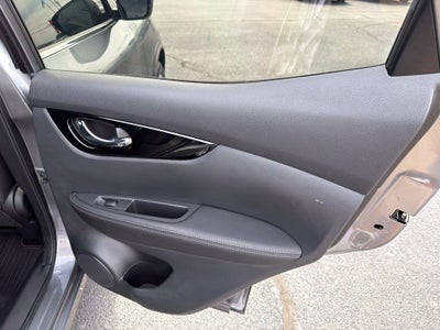 2022 Nissan Rogue Sport SV FWD Xtronic CVT