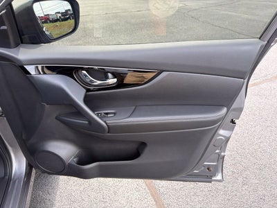 2022 Nissan Rogue Sport SV FWD Xtronic CVT