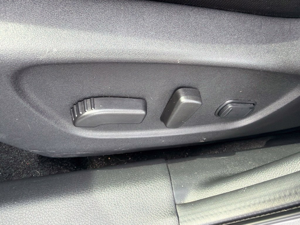 2022 Nissan Rogue Sport SV FWD Xtronic CVT