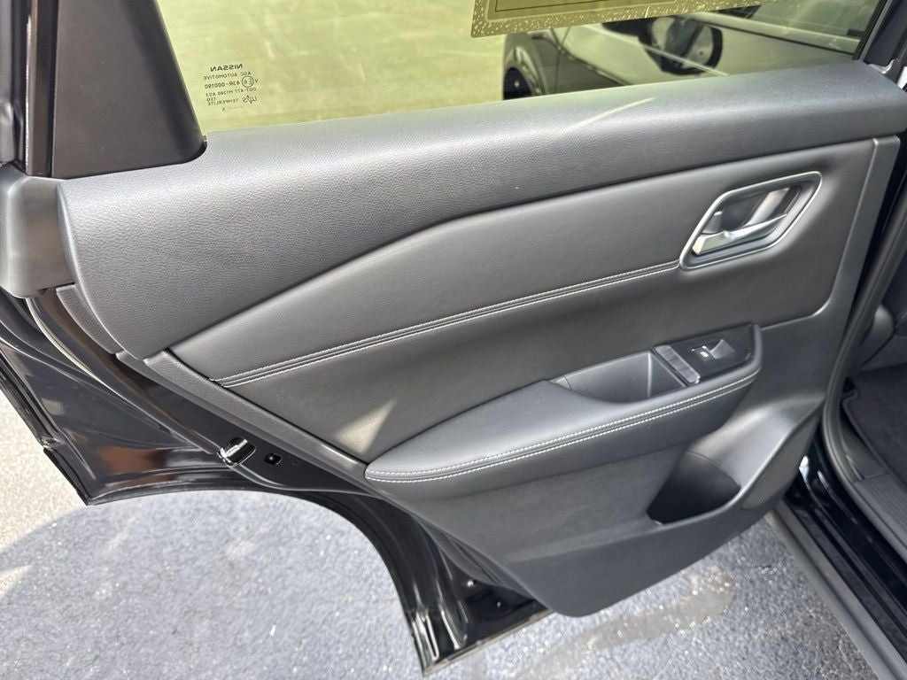 2025 Nissan Rogue Platinum FWD