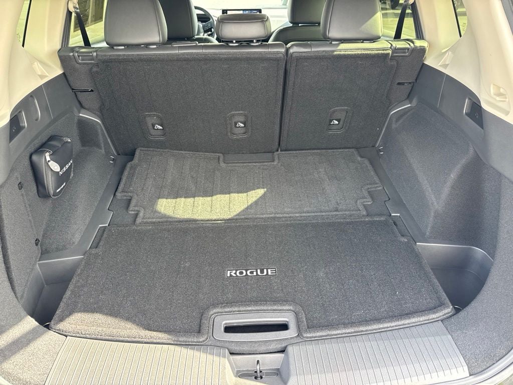 2025 Nissan Rogue Platinum FWD