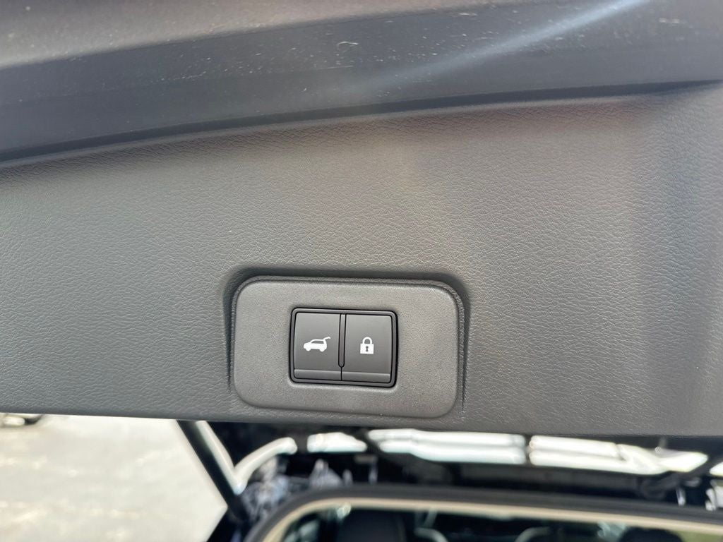 2025 Nissan Rogue Platinum FWD