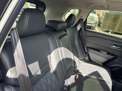 2025 Nissan Rogue Platinum FWD