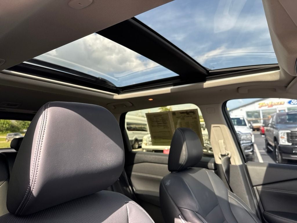 2025 Nissan Rogue Platinum FWD