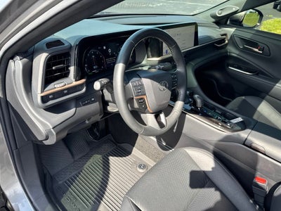 2024 Toyota Crown Limited
