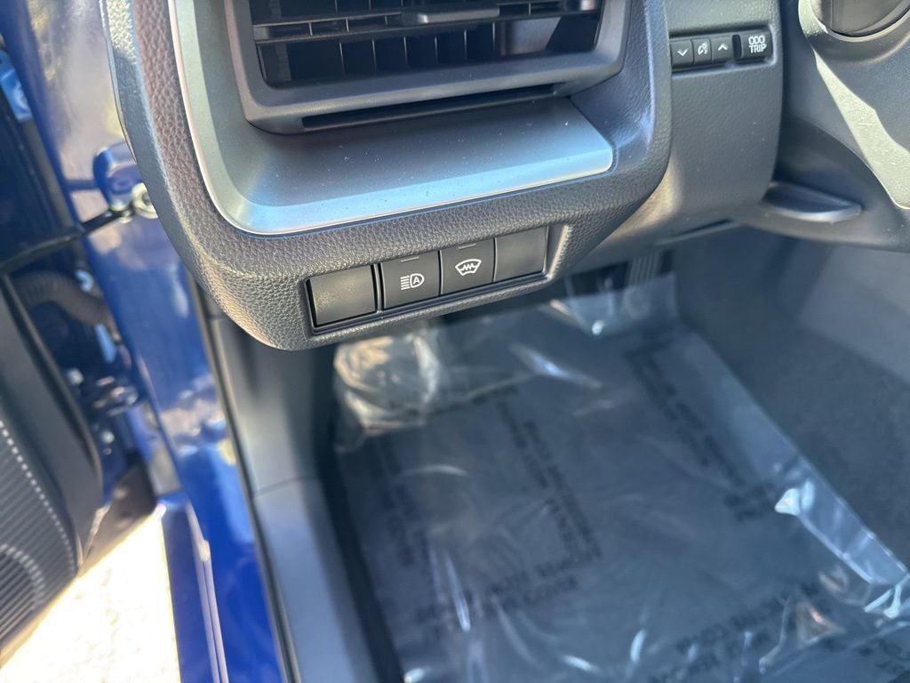 2025 Toyota Prius LE