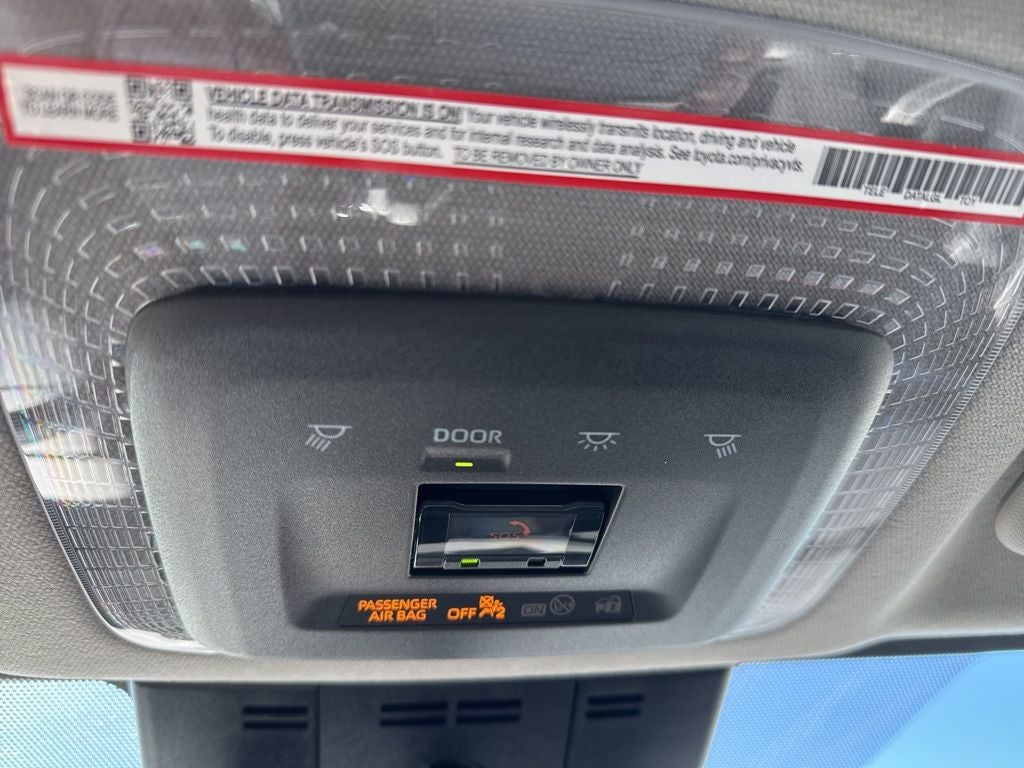 2025 Toyota Prius LE