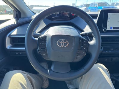 2025 Toyota Prius LE