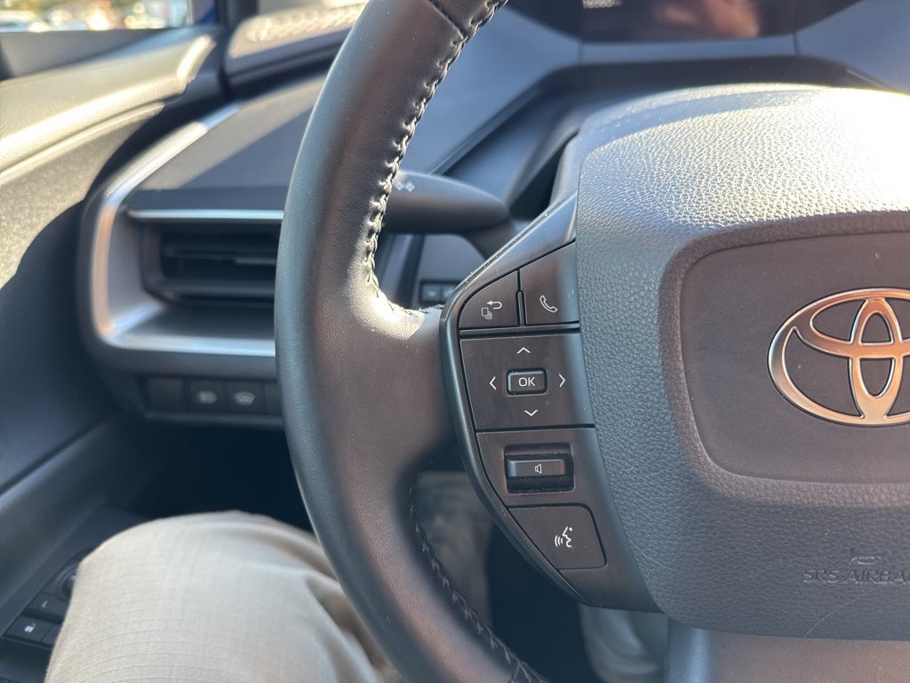 2025 Toyota Prius LE