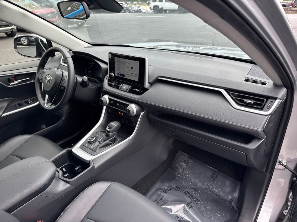 2025 Toyota RAV4 Hybrid XLE Premium