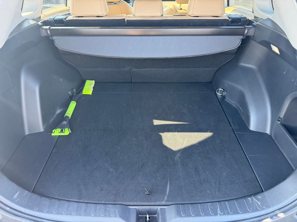 2025 Toyota RAV4 Hybrid XLE Premium