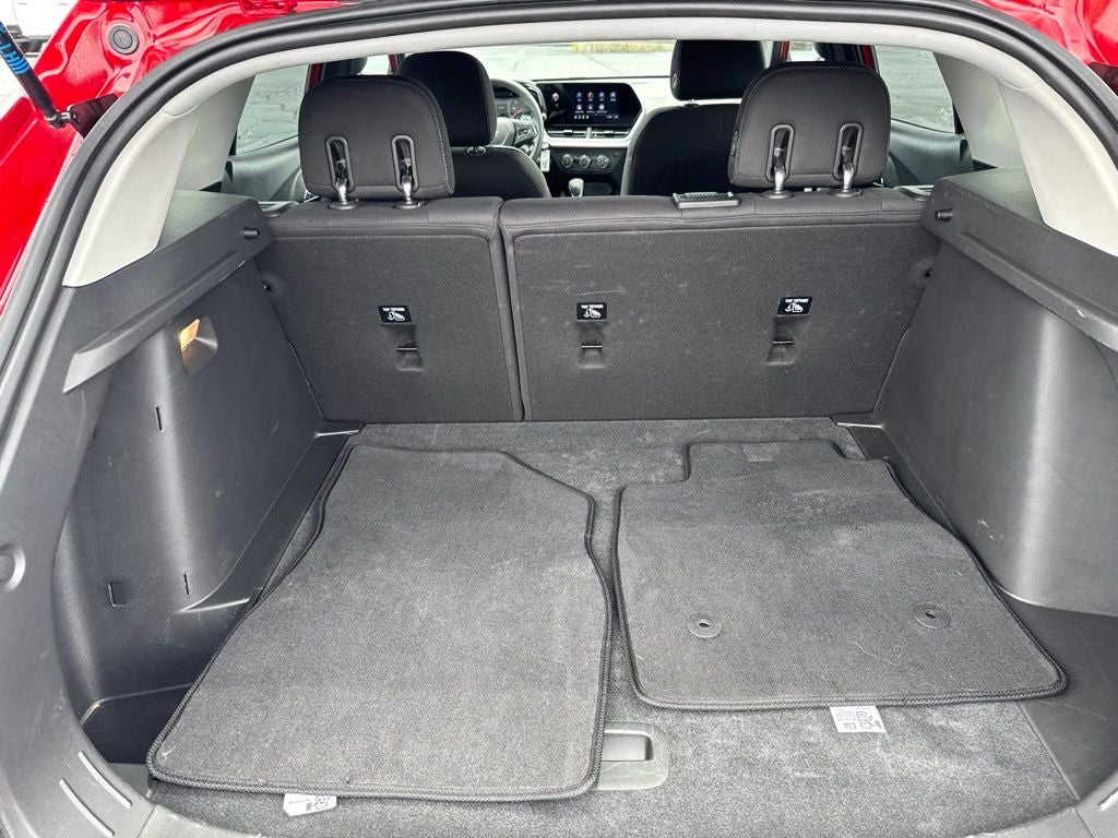 2026 Chevrolet Trax FWD LS