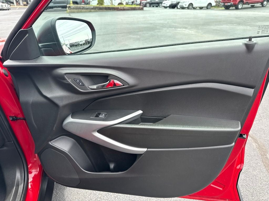 2026 Chevrolet Trax FWD LS