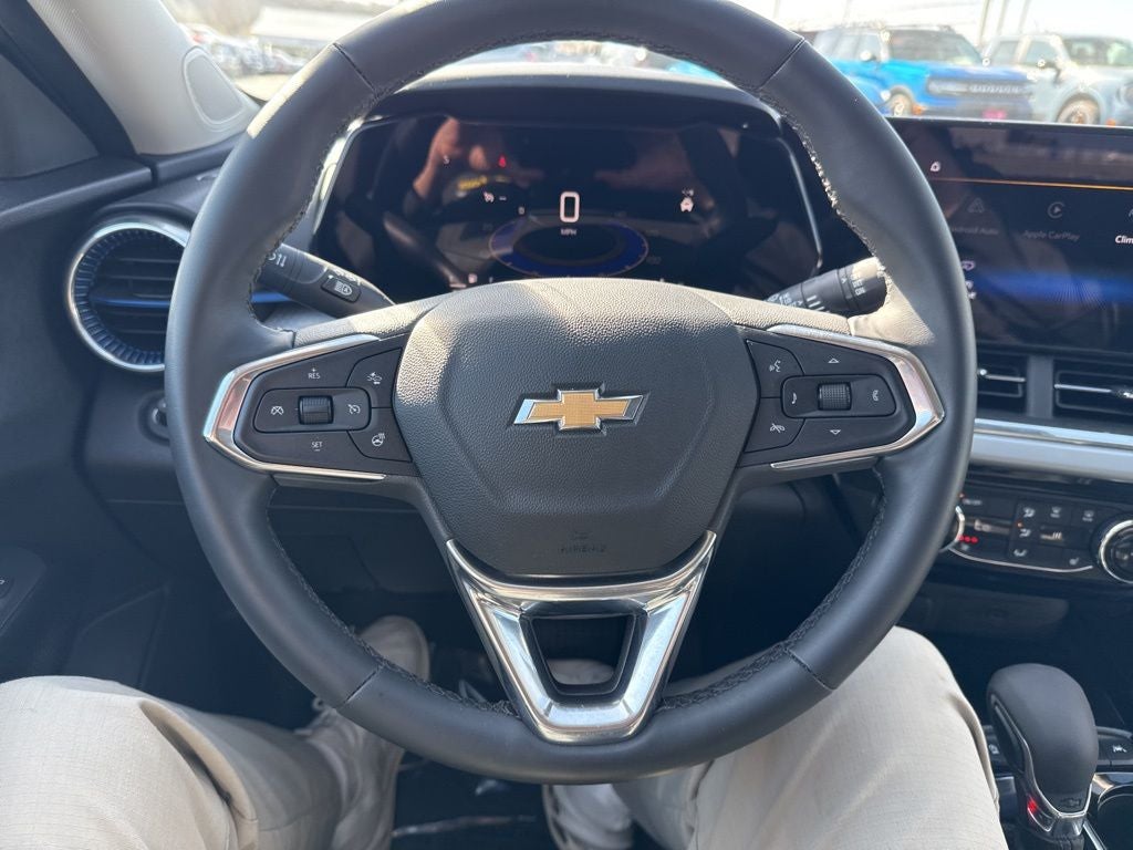 2025 Chevrolet Trax FWD LT